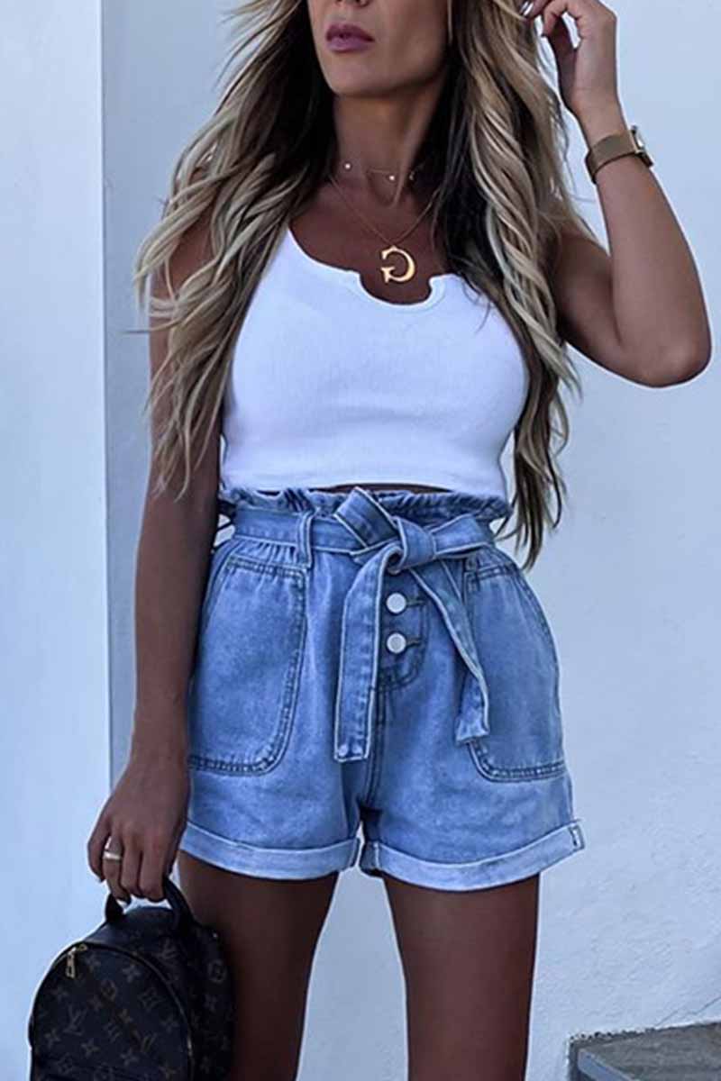 Denim Shorts With Loose Buttons