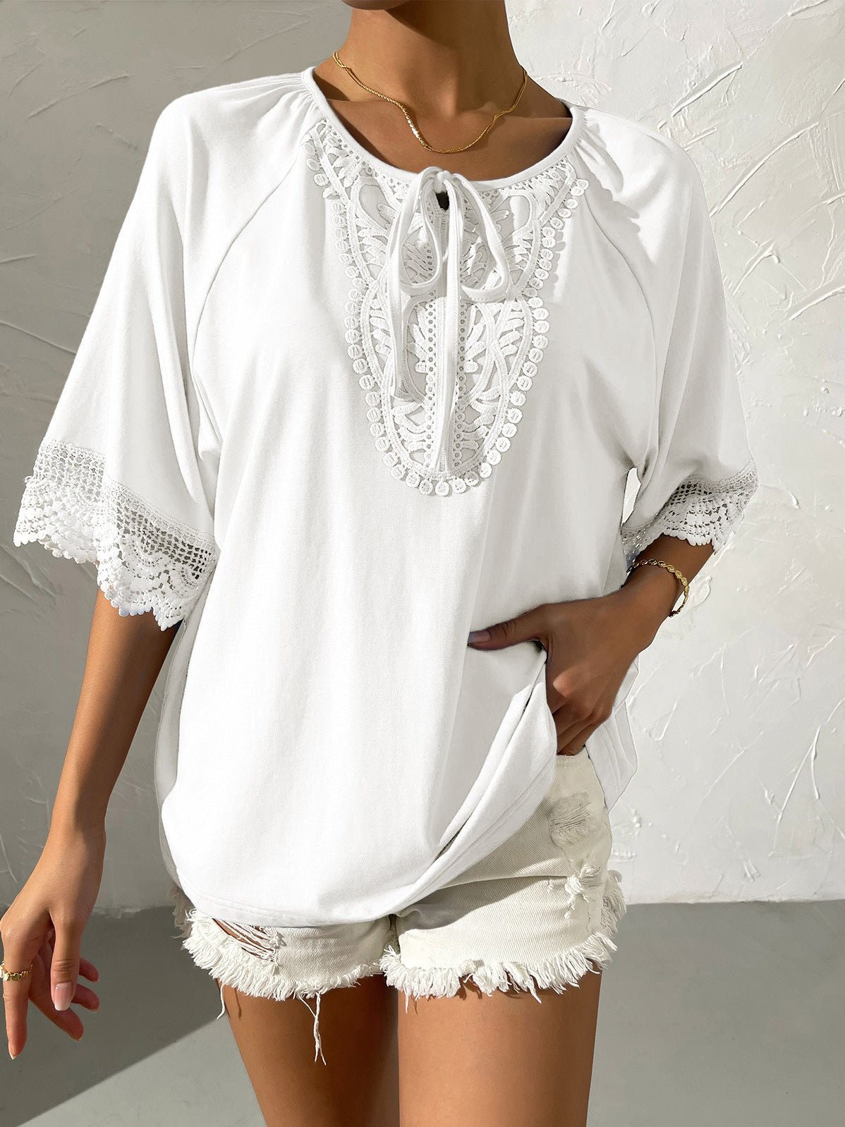 Women's T-Shirts Loose Round Neck Lace Short Sleeve T-Shirt
